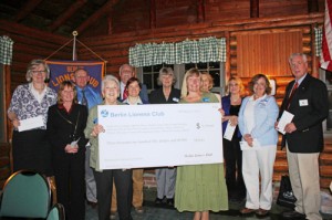 Berlin Lioness Club Holds Annual Donation Dinner
