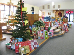 St. Luke Parish Meets Giving Tree Goal