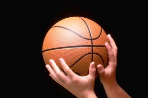 SU Coach to Host Basketball Camp