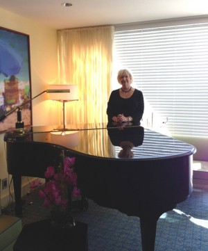 OC Restaurant Welcomes Back Traditional Grand Piano