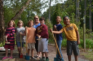 Ocean Pines Garden Club Donates Birdbaths And Daffodil Bulbs To Showell Elementary