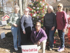 Members Of The Pine’eer Craft Club Participate In Hometown Christmas Celebration