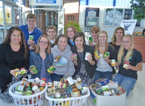 SD High National Honor Society Contribute Canned Goods To Diakonia