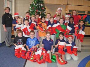 OC Elementary 4th Graders Decorate Christmas Stockings for Diakonia