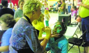 Students At Buckingham Elementary Get Their Faces Painted At Bounce Back To School Carnival