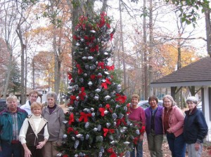 Members Of The Pine’eer Craft Club Participated In Ocean Pines Old Fashioned Christmas/Tree Lighting Ceremony