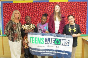146 Pairs Of Jeans Donated To Diakonia “Jeans For Teens” By Berlin Intermediate School Students