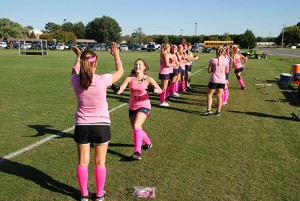 Worcester Prep Field Hockey Team Wears Pink For A Cause