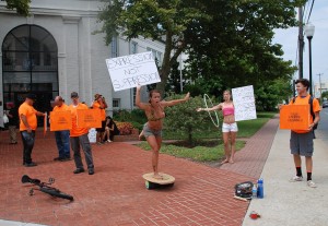 ‘Freedoms Being Stepped On’ Leads To Street Performer Protest; Task Force Member Opposes New Regs