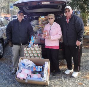 Kiwanis Club Members Deliver Toys To Worcester GOLD And Diakonia