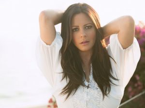 Sara Evans Concert Set For Friday; Ticket Sales ‘Doing Well’ But Still Available