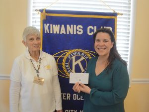 Kiwanis Club Donates $400 To Diakonia