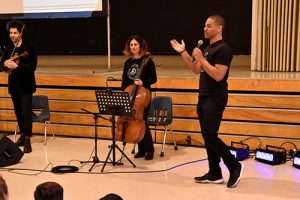 Symphony 21 Program Visits Pocomoke Students