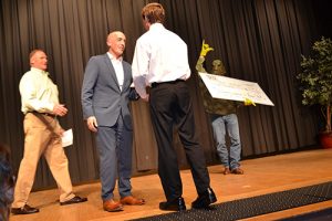 2018 Surf Club Scholarships Awarded