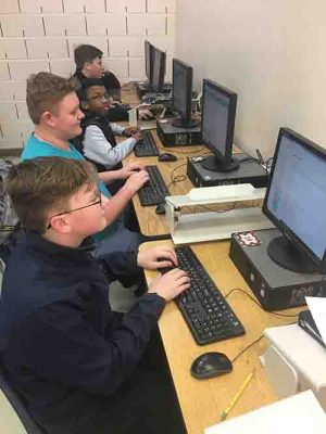Middle School Rolls Out New Computer Science Course