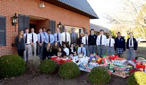 Worcester Preparatory School’s Volunteers Organize Gift Drive For Worcester County G.O.L.D.