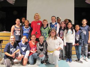 Worcester Warriors Member Meets With Berlin Intermediate Students To Educate Them About Opioids
