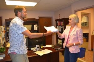 Petition Challenging Annexation Turned In; 709 Signatures Now Need To Be Confirmed