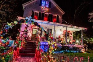 Homeowners Get In Christmas Spirit For First-Ever Light Up Berlin Contest
