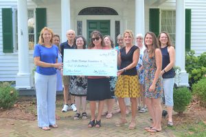 Berlin Businesses Thank Museum For Peach Festival Event