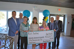 AGH Auxiliary Donates Funds, Recognizes Volunteers